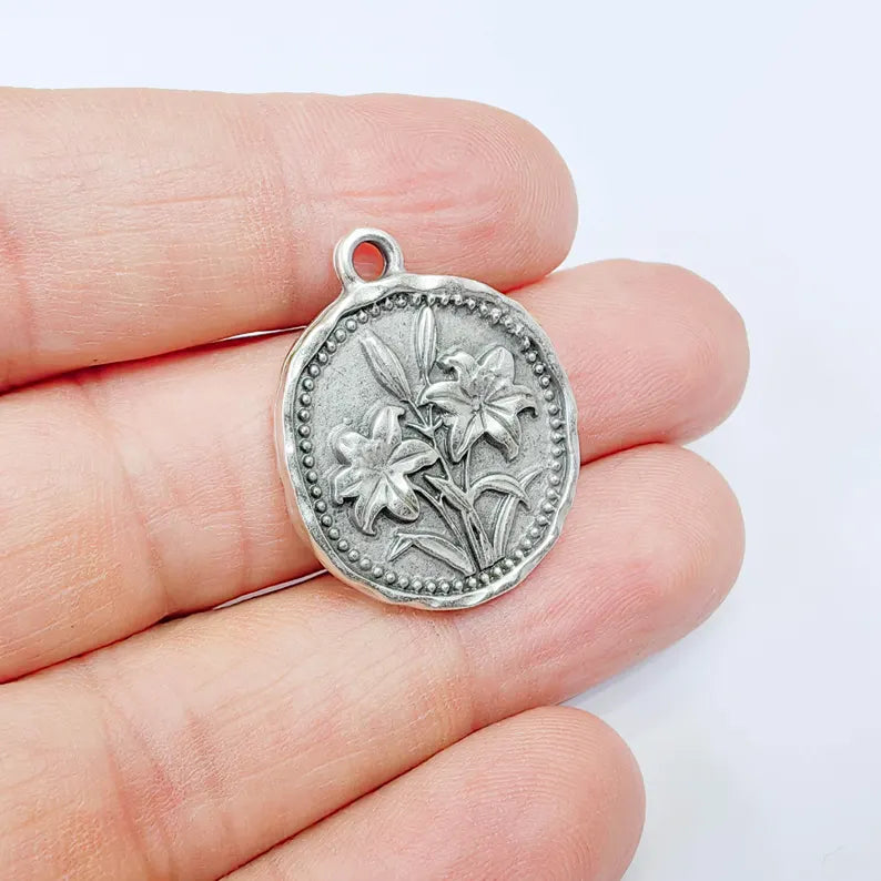 Lily Flower Charm Pendant, Double Sided Botanical Design, Antique Silver Plated, 28x24mm, G37871