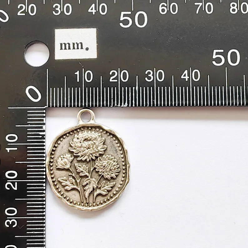 Chrysanthemum Flower Charm Pendant, Double Sided Botanical Design, Antique Silver Plated, 28x24mm, G37875