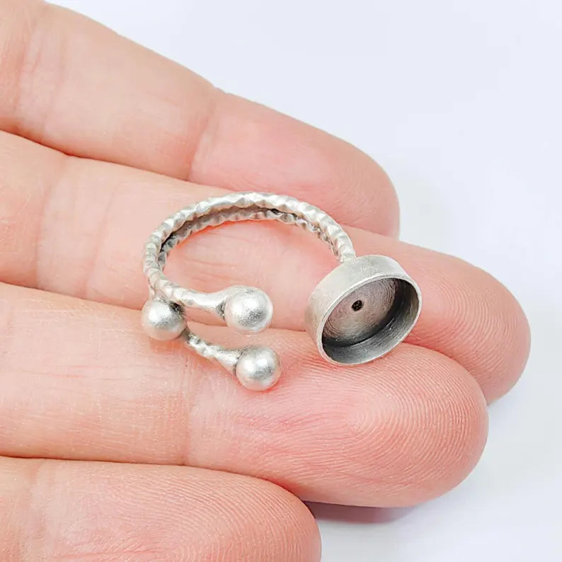 Antique Silver Adjustable Ring Base, 10mm Round Bezel, Textured Band Design, G37887