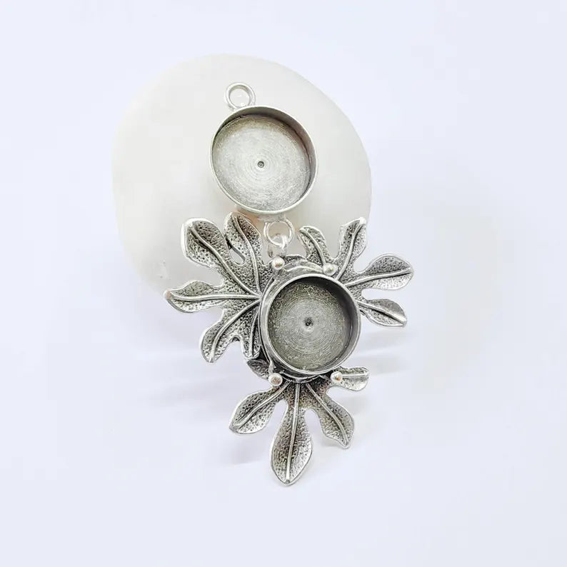 Double Leaf Bezel Pendant, 16mm and 14mm Round Settings, 62x38mm, G37842