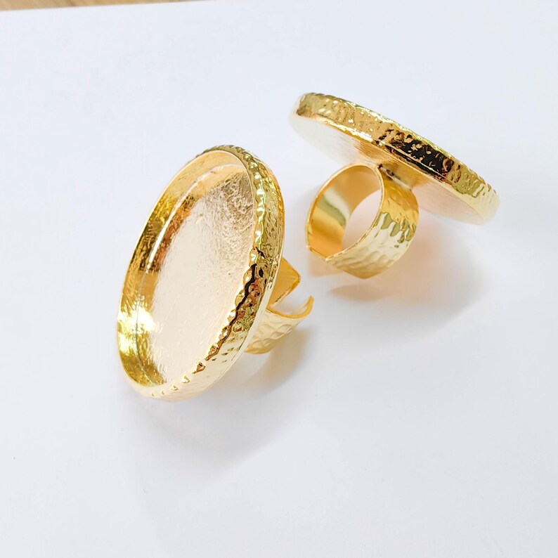 Hammered Ring Blank Setting Cabochon Base Mounting Adjustable Bezel 40mm Shiny Gold Plated G37843