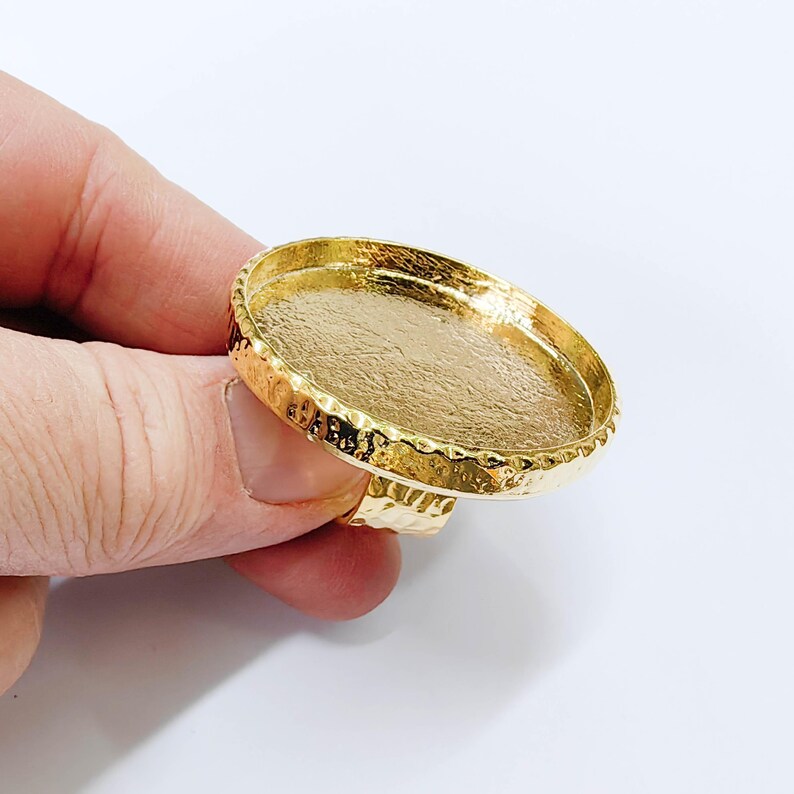 Hammered Ring Blank Setting Cabochon Base Mounting Adjustable Bezel 40mm Shiny Gold Plated G37843