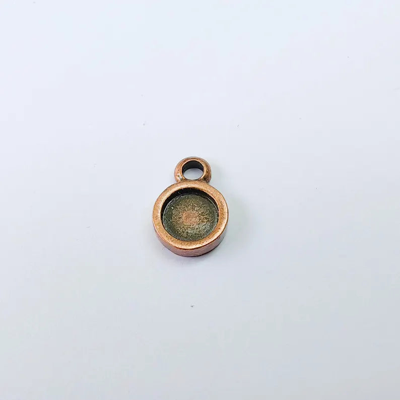 4 Round Bezel Pendant, 6mm Inner Size, Antique Copper Plated, Zamac Jewelry Finding, G37899