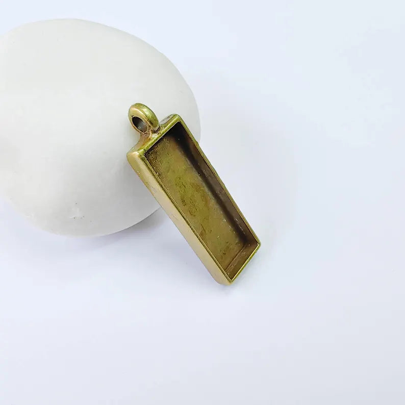 Rectangle Pendant Blank, Resin Bezel Base (30x10mm), Antique Bronze Plated G37908