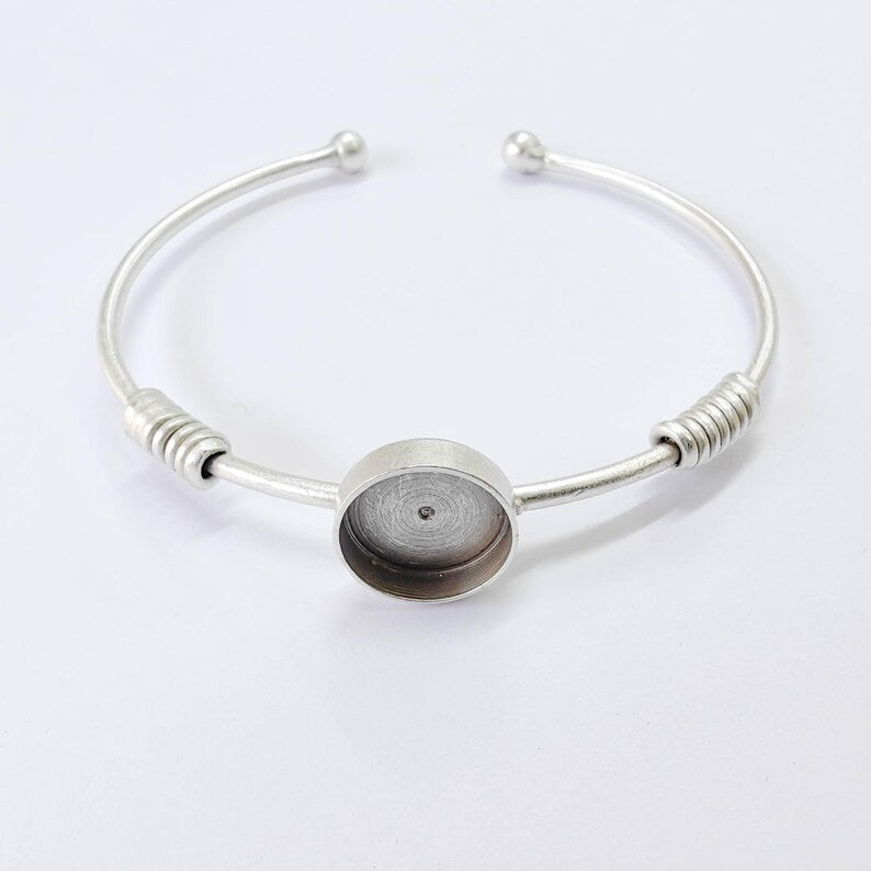 Adjustable Bracelet Blank, 12mm Round Bezel Setting, Open Cuff Base, Cabochon Bracelet, G37851