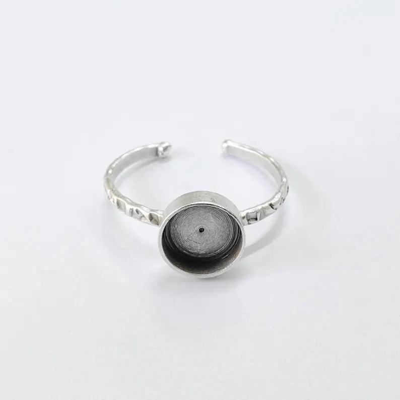 Antique Silver Adjustable Ring Base, 8mm Round Bezel Setting, Minimal Band Design, G37862
