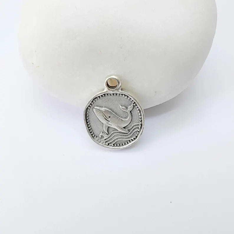 4 Whale Charm Pendant, Double Sided Ocean Animal Design, Antique Silver Plated, 20x13mm, G37916