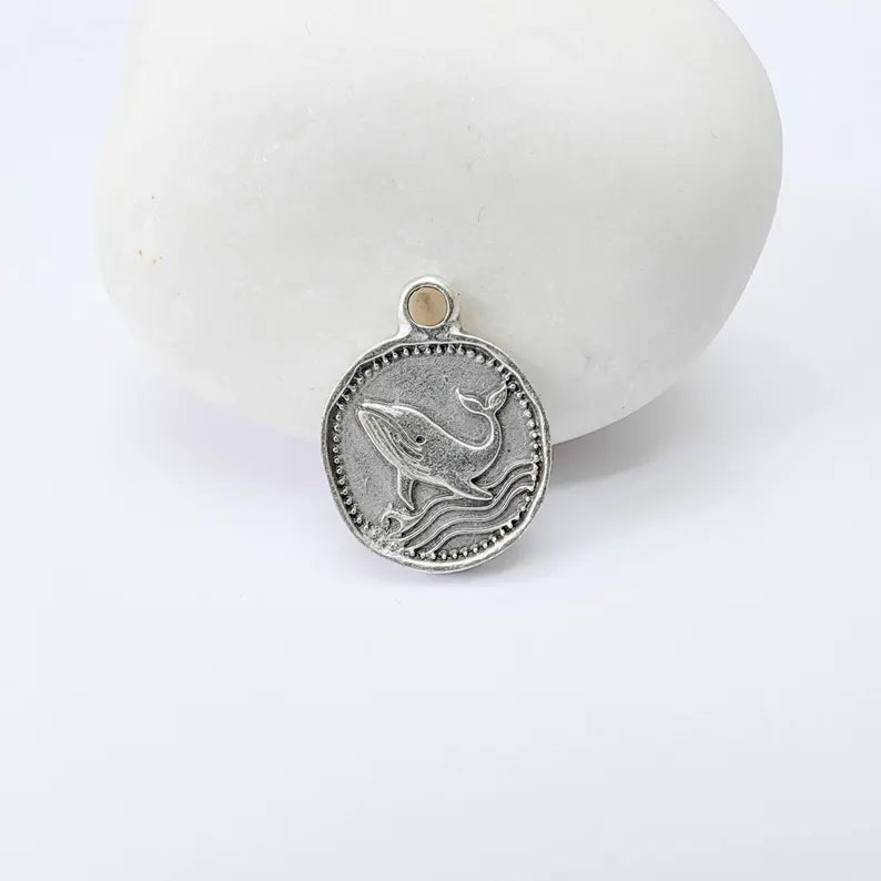 4 Whale Charm Pendant, Double Sided Ocean Animal Design, Antique Silver Plated, 20x13mm, G37916