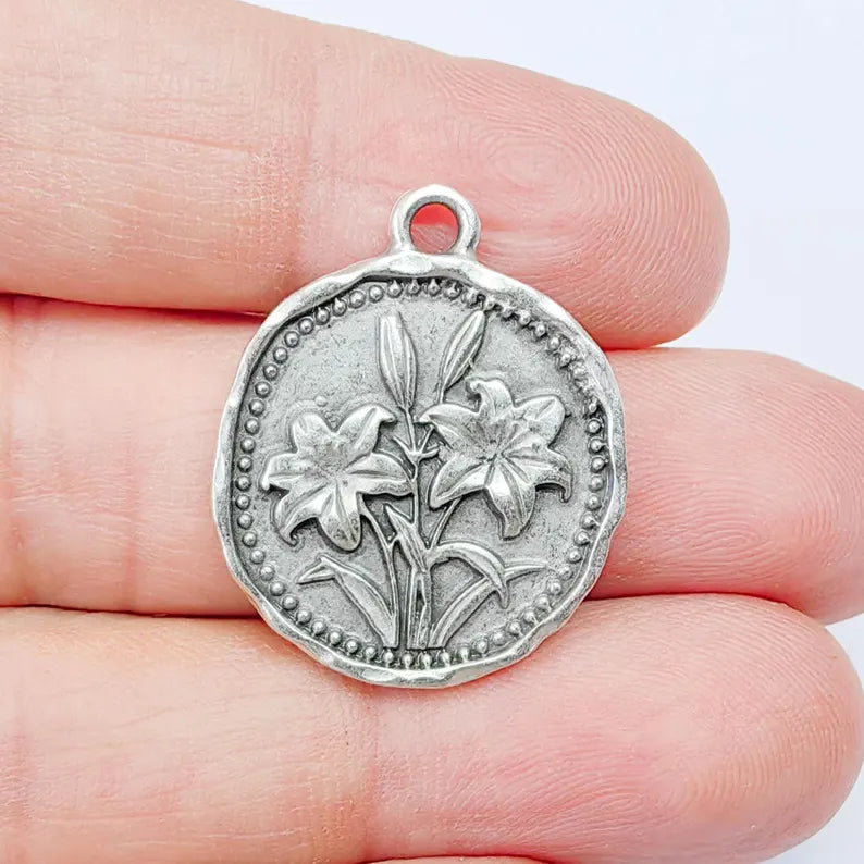 Lily Flower Charm Pendant, Double Sided Botanical Design, Antique Silver Plated, 28x24mm, G37871