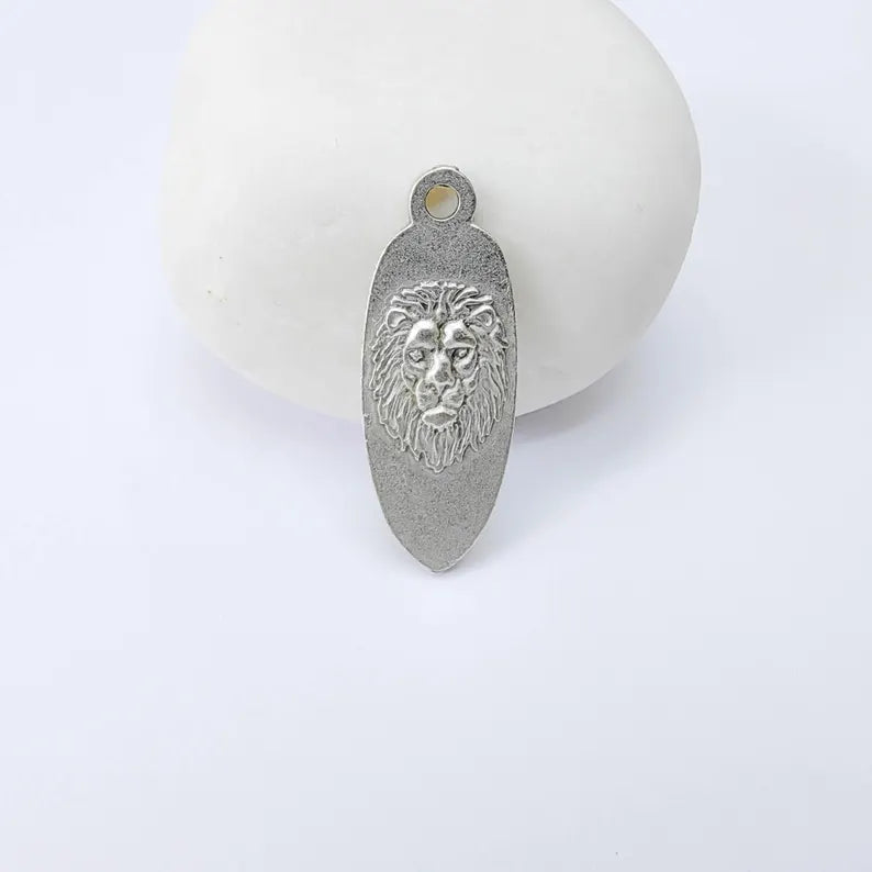 Lion Head Charm Pendant, Double Sided Animal Design, Antique Silver Plated, 30x12mm, G37924