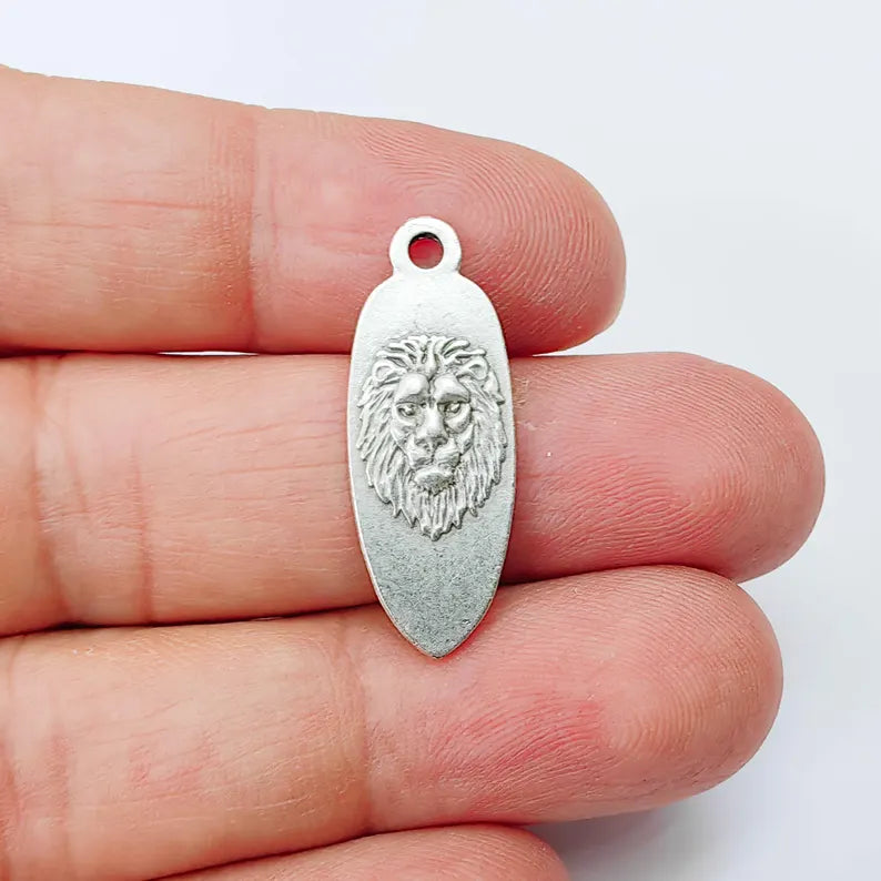 Lion Head Charm Pendant, Double Sided Animal Design, Antique Silver Plated, 30x12mm, G37924