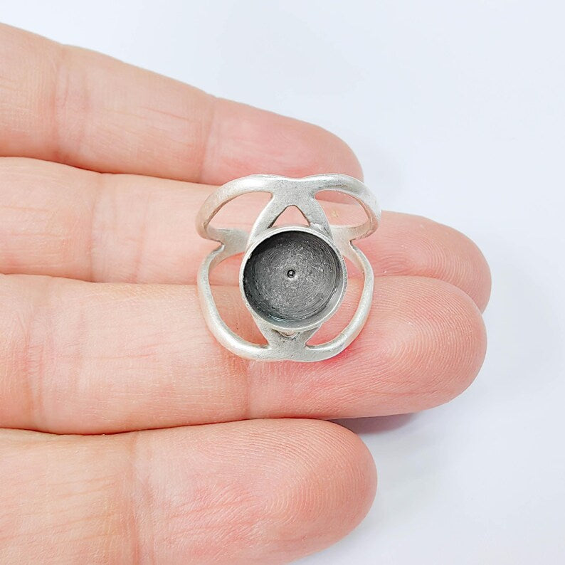 Antique Silver Adjustable Ring Base, 10mm Round Bezel Setting, Modern Open Band, G37894