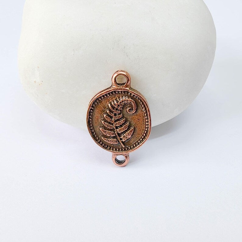 4 Fern Leaf Connector Charm, Botanical Nature Design, Double Sided, 19x13mm, Antique Copper Plated G37895