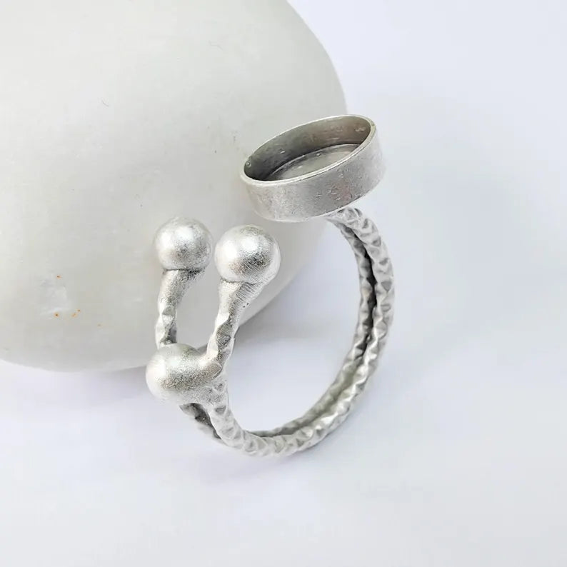 Antique Silver Adjustable Ring Base, 10mm Round Bezel, Textured Band Design, G37887