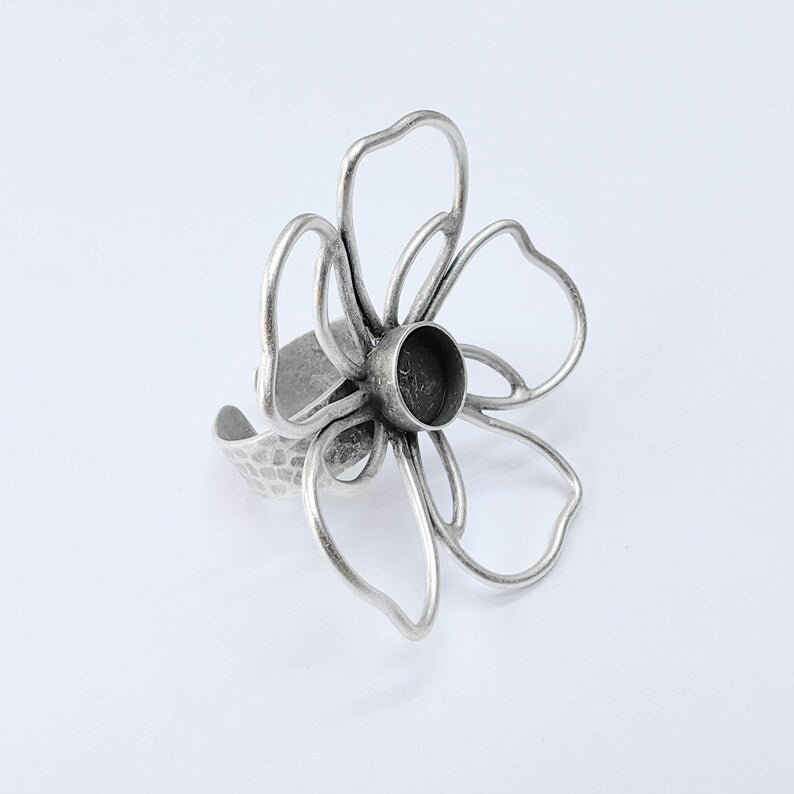 Antique Silver Adjustable Flower Ring Base, 10mm Round Bezel, Statement Floral Setting, G37930
