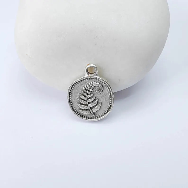4 Fern Leaf Round Charm Pendant, Double Sided Botanical Design, Antique Silver Plated, 16x13mm, G37938