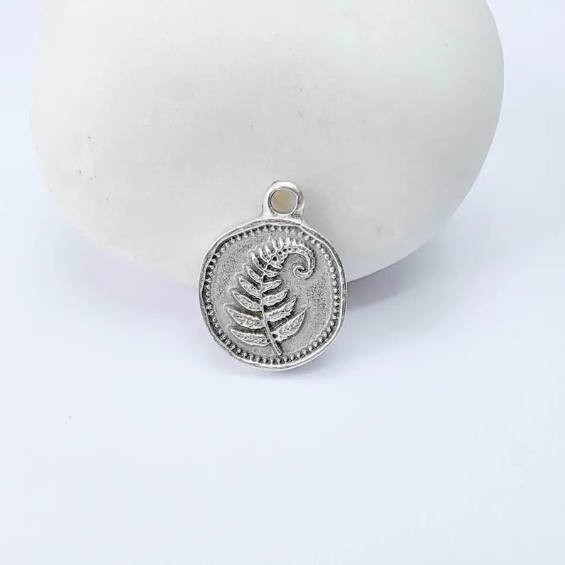 4 Fern Leaf Round Charm Pendant, Double Sided Botanical Design, Antique Silver Plated, 16x13mm, G37938