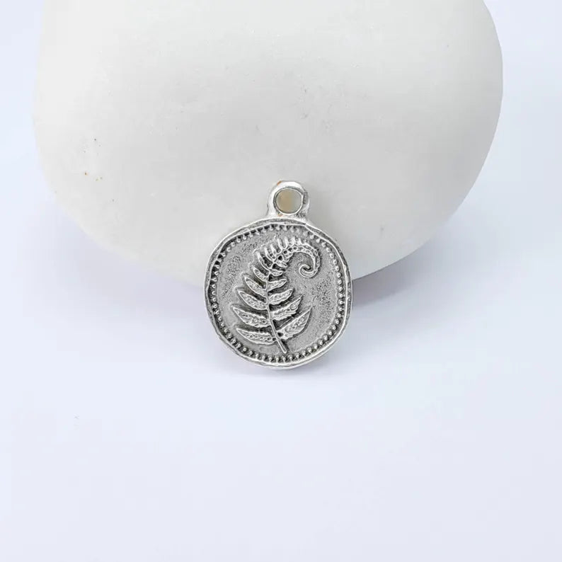 4 Fern Leaf Round Charm Pendant, Double Sided Botanical Design, Antique Silver Plated, 16x13mm, G37938