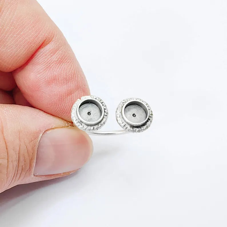 Antique Silver Adjustable Double Bezel Ring Base, 6mm Round Settings, G37912