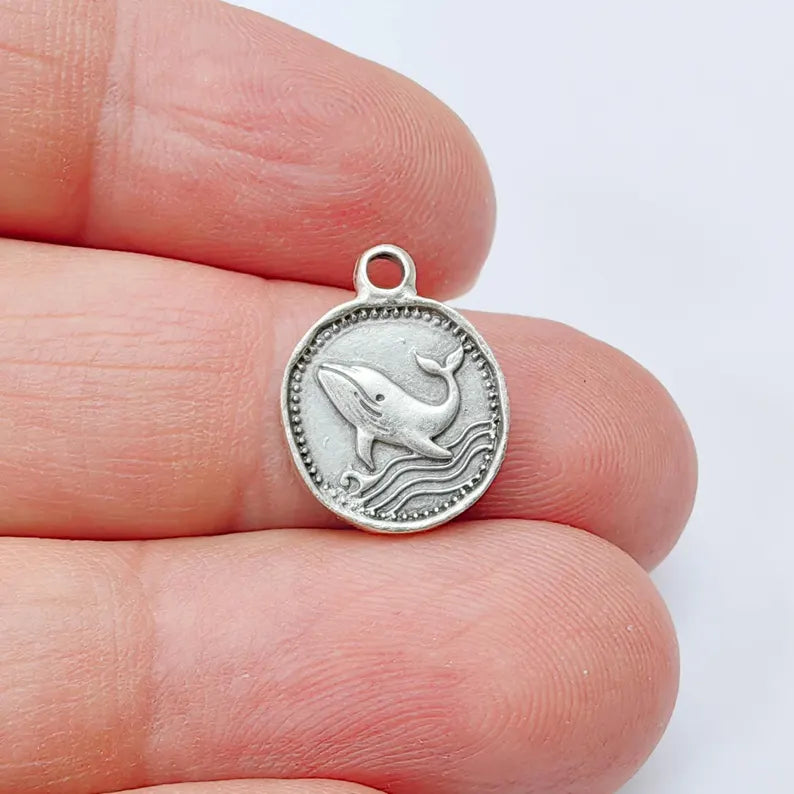 4 Whale Charm Pendant, Double Sided Ocean Animal Design, Antique Silver Plated, 20x13mm, G37916