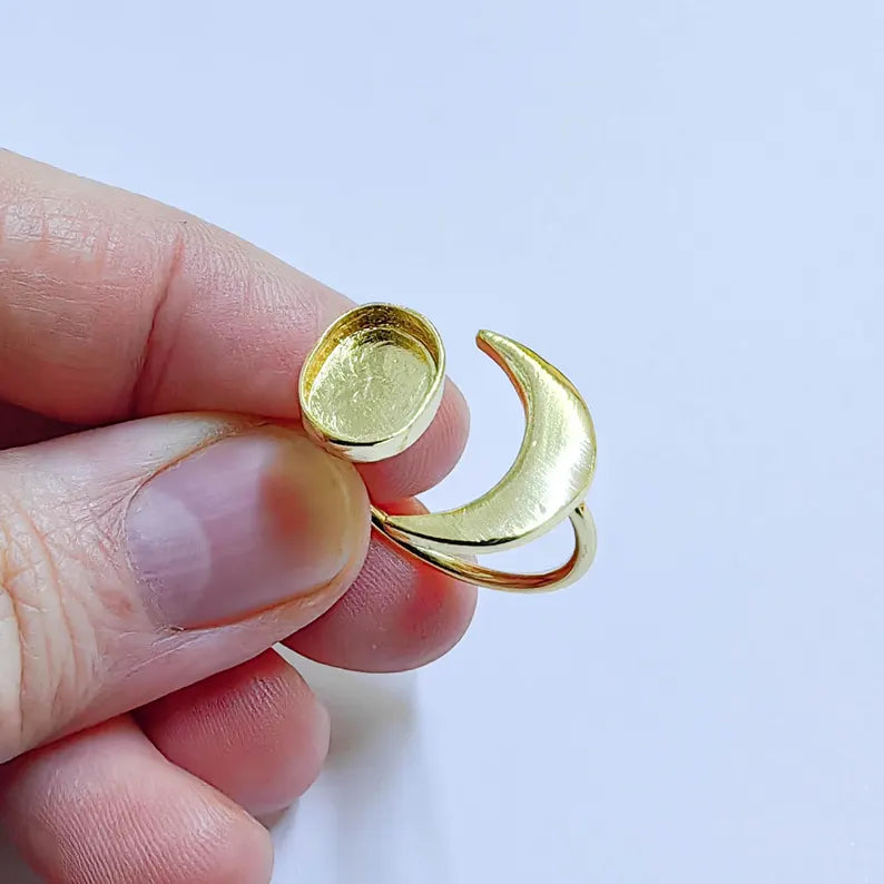 Crescent Moon Ring Blank Base Bezel Settings Cabochon Base Mountings Adjustable , Shiny Gold Plated Brass (11x8mm Blank) G37959