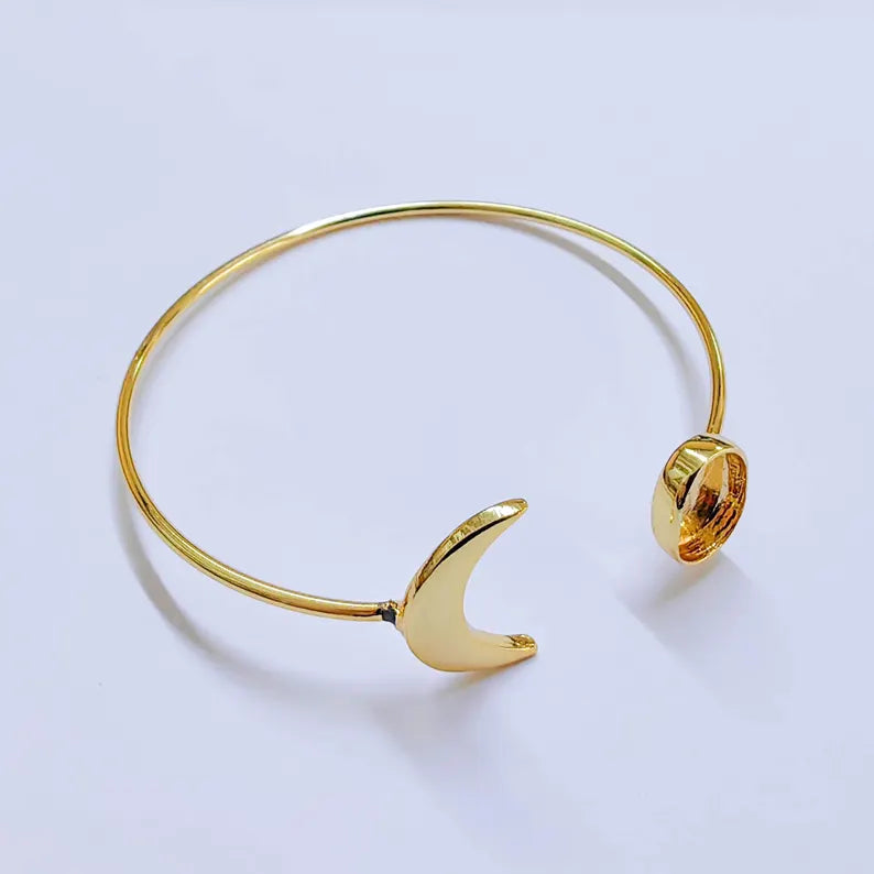 Crescent Moon Bracelet Bezel Blank Resin Bezel Cabochon Cuff Base Settings Adjustable Bracelet Shiny Gold Plated Brass (11x8mm Bezel) G37963