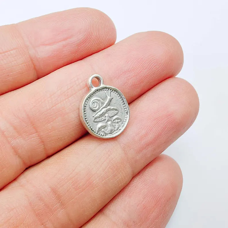 4 Pcs Mushroom and Snail Round Charm Pendant, Double Sided Nature, Antique Silver Plated, 16x13mm, G37966
