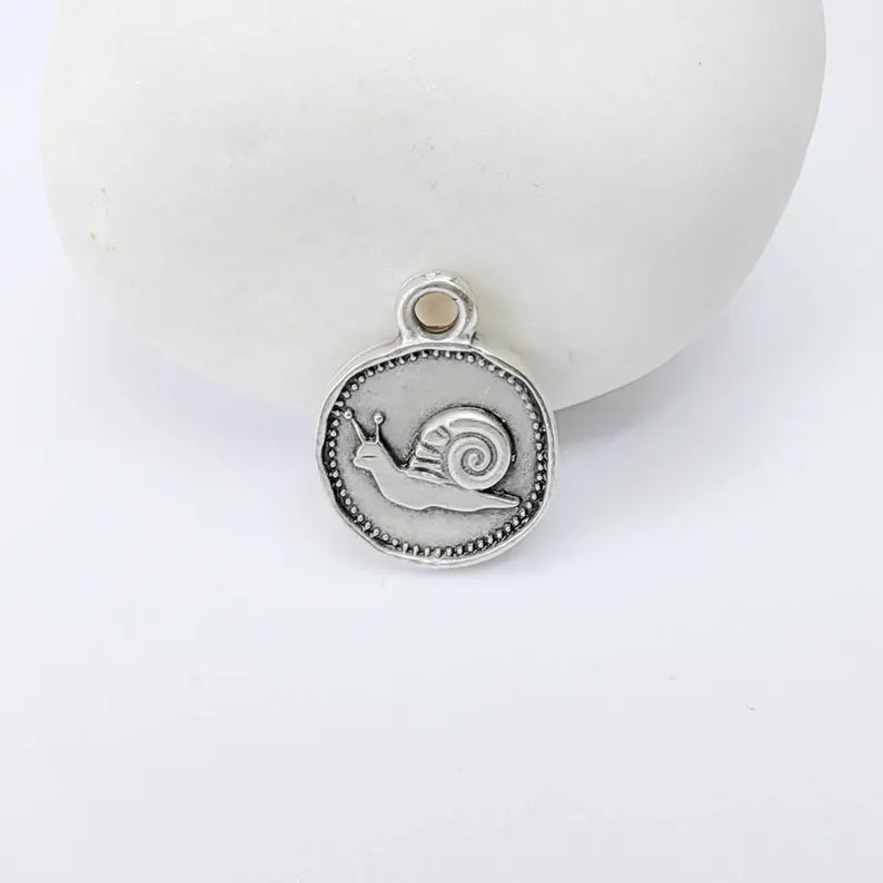 4 Pcs Snail Charm Pendant, Double Sided Nature Design, Antique Silver Plated, 16x13mm, G37926
