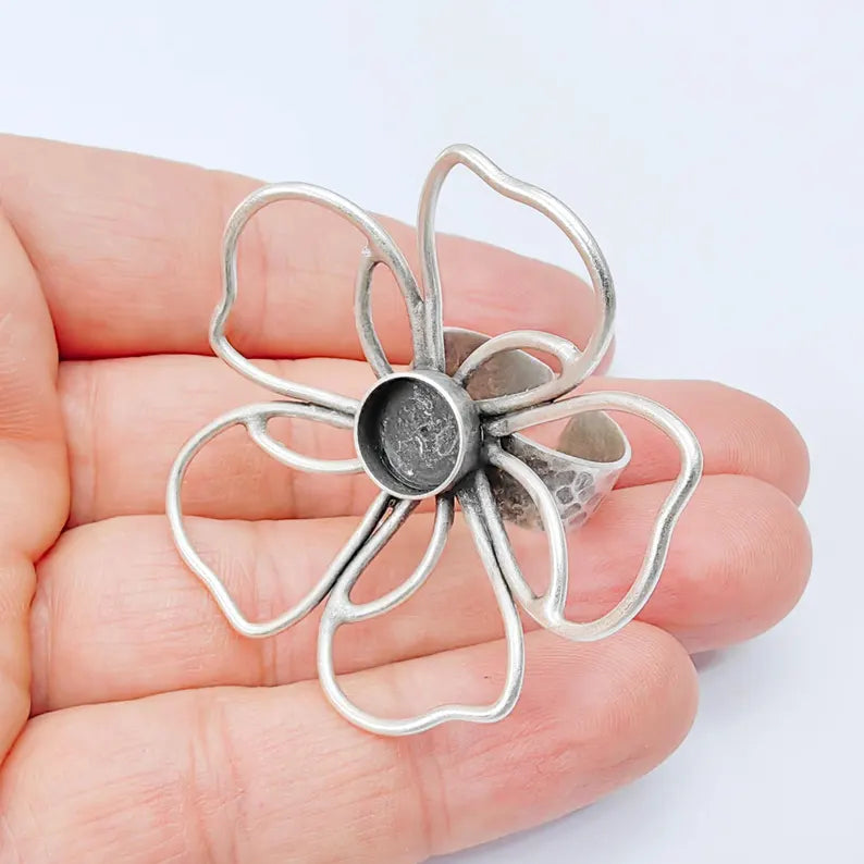 Antique Silver Adjustable Flower Ring Base, 10mm Round Bezel, Statement Floral Setting, G37930