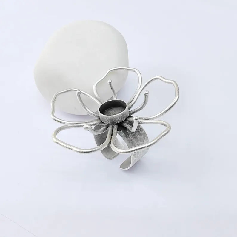 Antique Silver Adjustable Large Flower Ring Base, 10mm Round Bezel, Statement Floral Setting, G37935