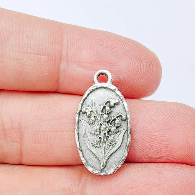 Lily of the Valley Oval Charm Pendant, Double Sided Botanical Design, Antique Silver Plated, 25x13mm, G37936