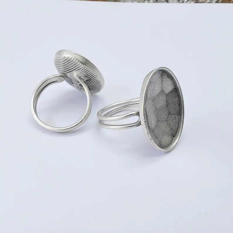 Antique Silver Adjustable Oval Rose Cut Ring Blank, 25x18mm Bezel Setting, G37967