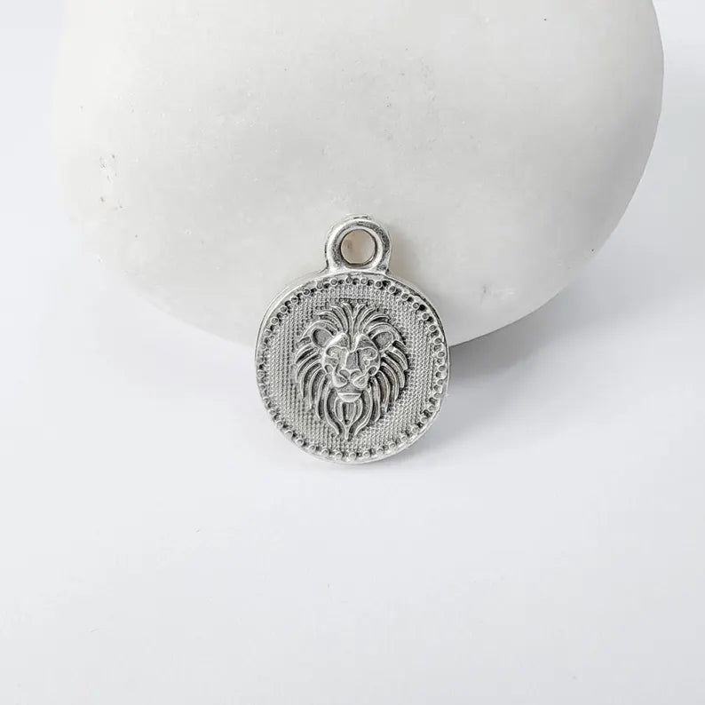 4 Pcs Lion Head Round Charm Pendant, Double Sided Animal Design, Antique Silver Plated, 16x13mm, G37951