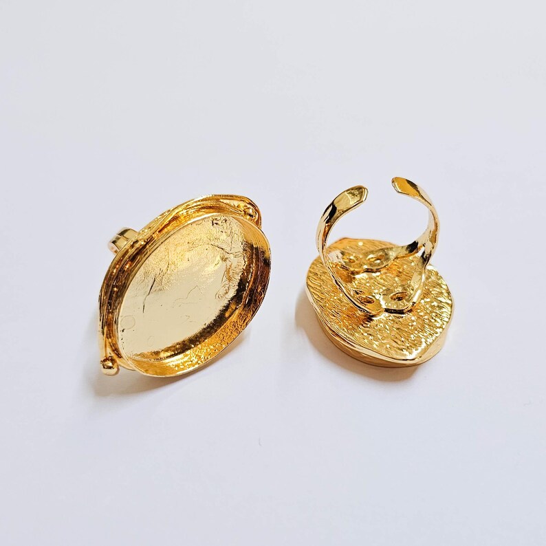 Ring Bezel Base, Oval Setting 30x22mm, 24K Gold Color Adjustable Statement Ring, G37986
