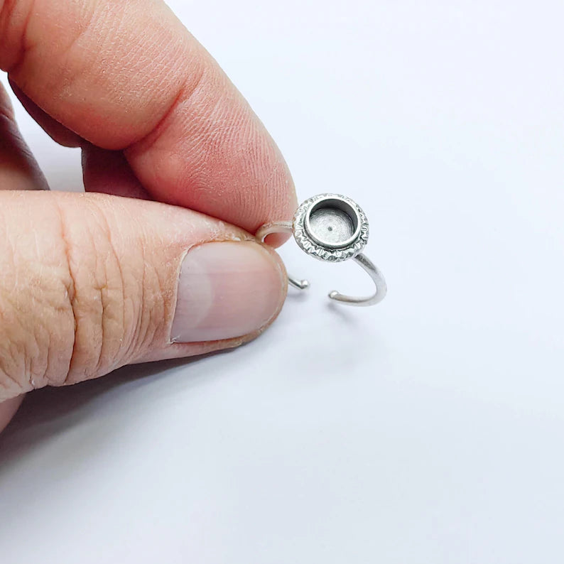 Adjustable Ring Blank 6mm Bezel Setting, Antique Silver Plated Brass Ring Base, G37991