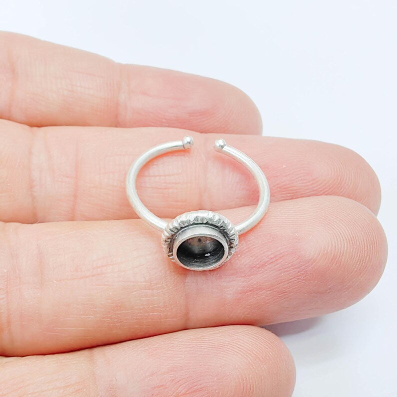 Adjustable Ring Blank 6mm Bezel Setting, Antique Silver Plated Brass Ring Base, G37991