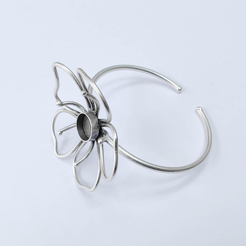 Flower Bezel Cuff, Adjustable Bracelet Blank, 10mm Round Setting, Open Floral Base, G37992