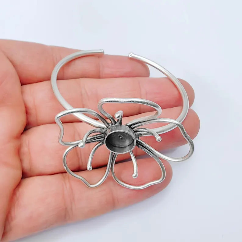 Flower Bezel Cuff, Adjustable Bracelet Blank, 10mm Round Setting, Open Floral Base, G37992