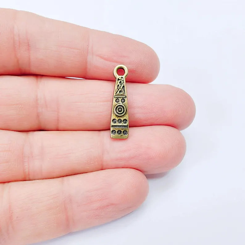 4 Vintage Style Boho Charms, Earring Minimalist Dangle Pendant, Antique Bronze Plated 25x6mm G37996