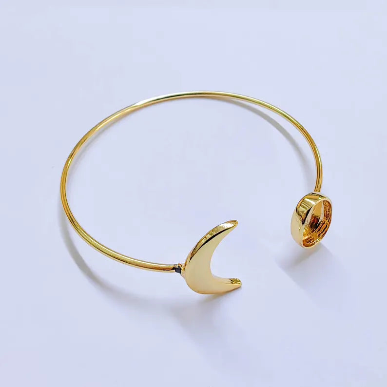 Crescent Moon Bracelet Bezel Blank Resin Bezel Cabochon Cuff Base Settings Adjustable Bracelet Shiny Gold Plated Brass (11x8mm Bezel) G37963