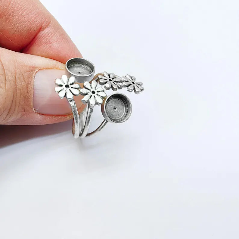 Floral Adjustable Ring Blank 8mm Bezel Setting, Antique Silver Plated Brass Daisy Base, G38015