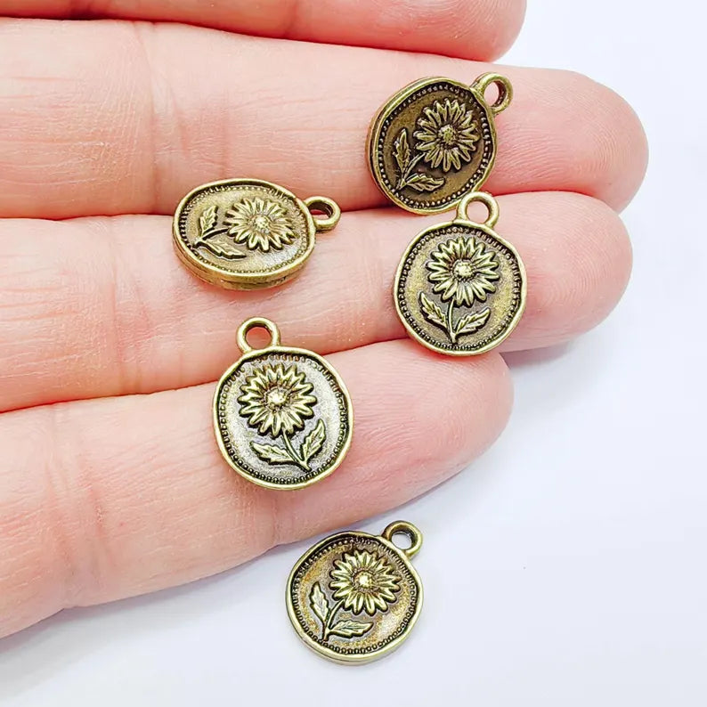 2 Flower Charm, Double Sided Daisy Floral Pendant, Round Botanical, 16x13mm, Antique Bronze G38019