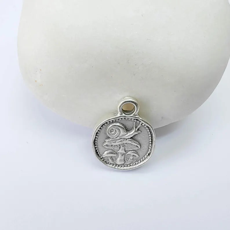4 Pcs Mushroom and Snail Round Charm Pendant, Double Sided Nature, Antique Silver Plated, 16x13mm, G37966