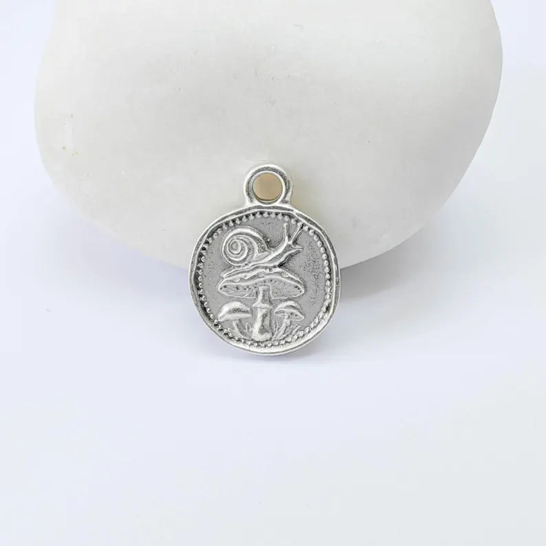 4 Pcs Mushroom and Snail Round Charm Pendant, Double Sided Nature, Antique Silver Plated, 16x13mm, G37966