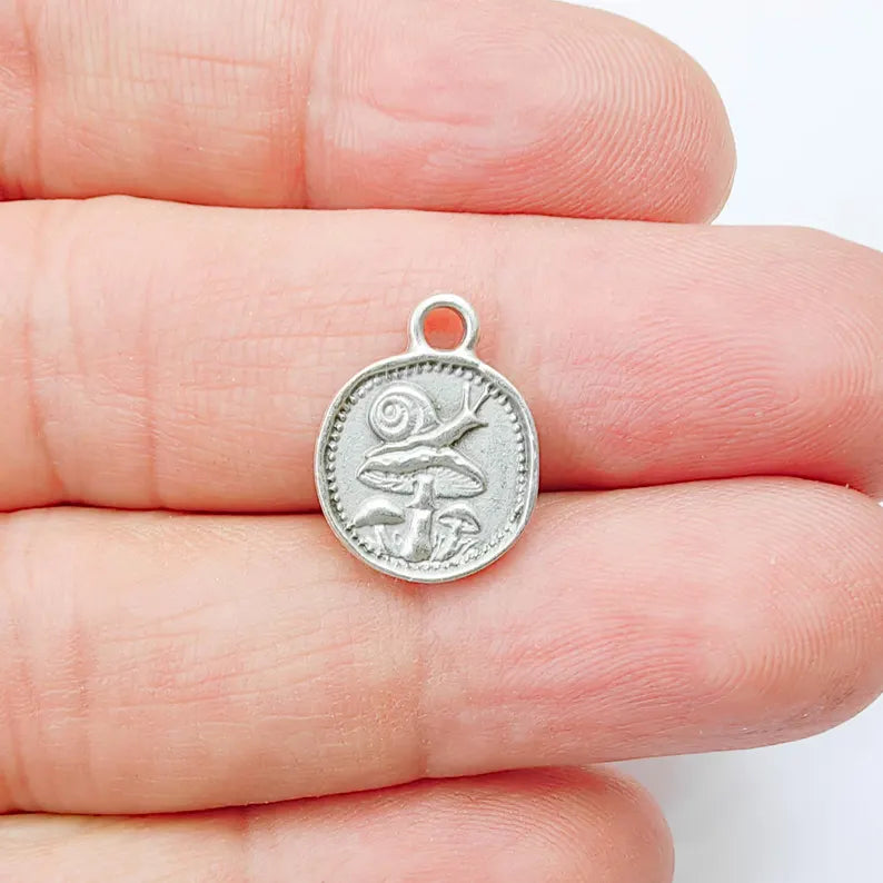 4 Pcs Mushroom and Snail Round Charm Pendant, Double Sided Nature, Antique Silver Plated, 16x13mm, G37966
