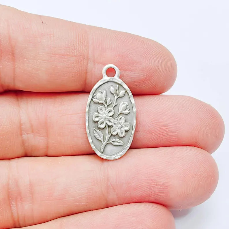 Floral Oval Charm Pendant, Double Sided Botanical Design, Antique Silver Plated, 25x13mm, G38021