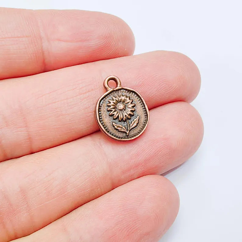 2 Daisy Round Charm Pendant, Double Sided Botanical Design, Antique Copper Plated, 16x13mm, G38028