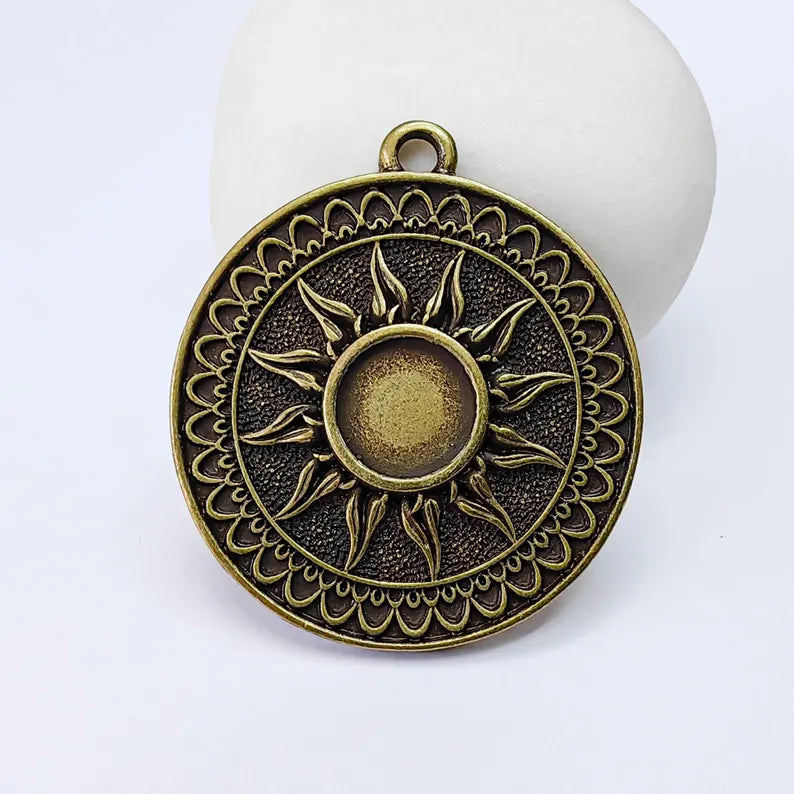 Sun Pendant, Celestial Sun Design Charm, Antique Bronze Plated, 38x34mm, G38036