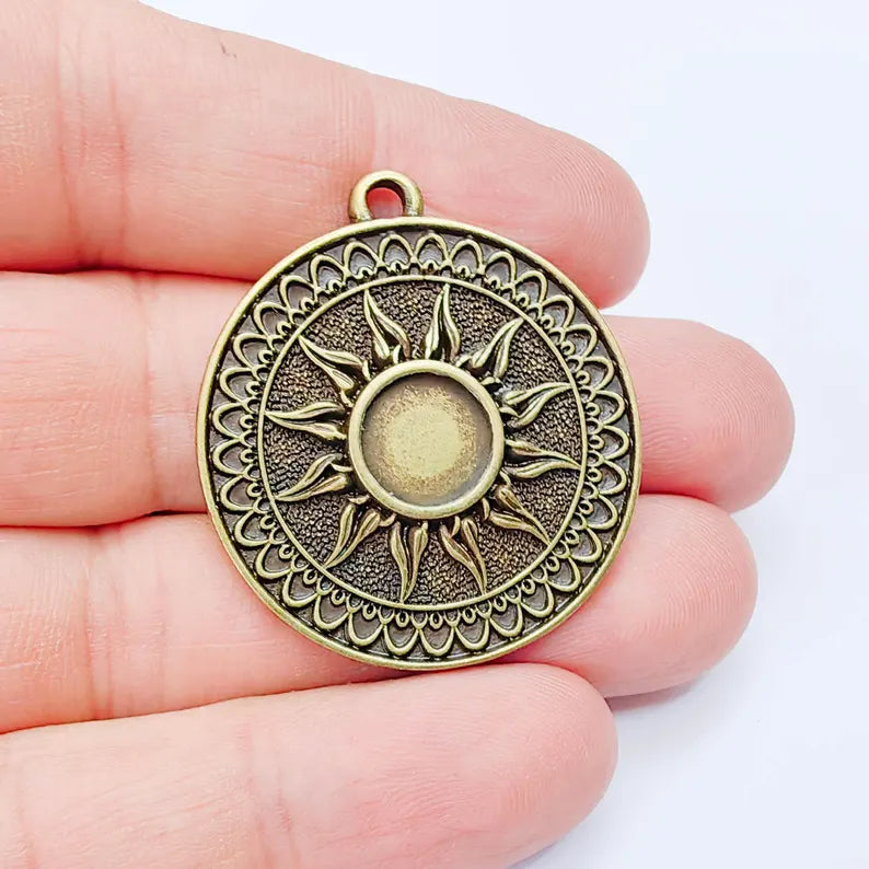 Sun Pendant, Celestial Sun Design Charm, Antique Bronze Plated, 38x34mm, G38036