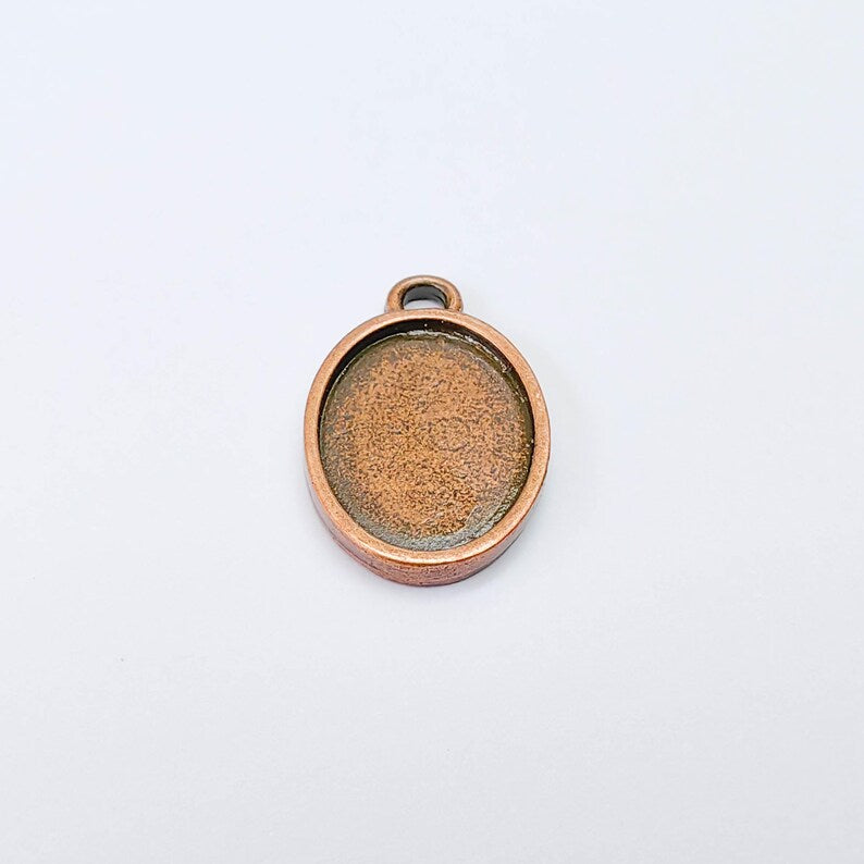 2 Oval Pendant Blanks, Resin Bezel Bases, Mosaic Mountings, Polymer Clay base, Antique Copper Plated (18x13mm) G38039